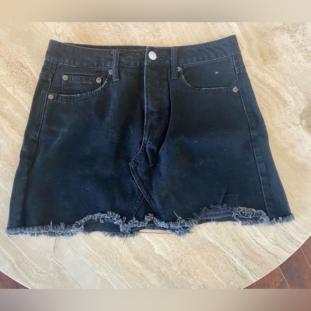 Black American Eagle Denim Skirt // size 2